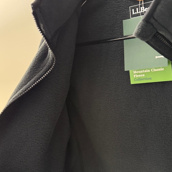Brand New Women’s L.L. Bean Mountain Classic Fleece - Picture 4 of 9